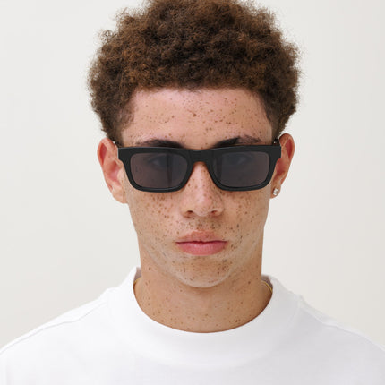 NEW DYLAN Grey Black - Solbrille