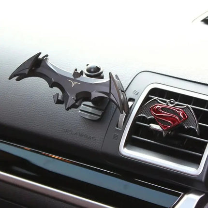 High Quality Batman Gravity Buckle Type Car Phone Holders Air Outlet Navigation Support Frame Suitable For All 4-6.5 Inch Device