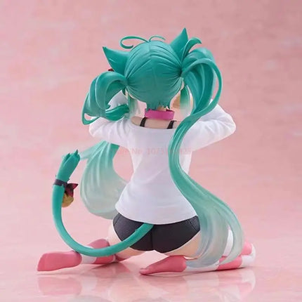 TAITO Original Vocaloid Hatsune Miku Cat Ear Design Pvc Action Figure Anime Peripheral Collectable Model Decorative Ornamen Toy
