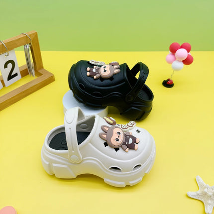 New Cartoon Letters Fashionable and Versatile Clogs Soft-Soled Non-Slip Toe-Cap Sandals for Boys and Girls Family Slippers 606