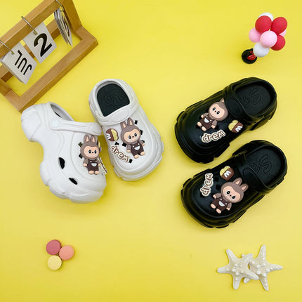 New Cartoon Letters Fashionable and Versatile Clogs Soft-Soled Non-Slip Toe-Cap Sandals for Boys and Girls Family Slippers 606