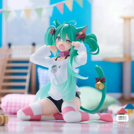 TAITO Original Vocaloid Hatsune Miku Cat Ear Design Pvc Action Figure Anime Peripheral Collectable Model Decorative Ornamen Toy