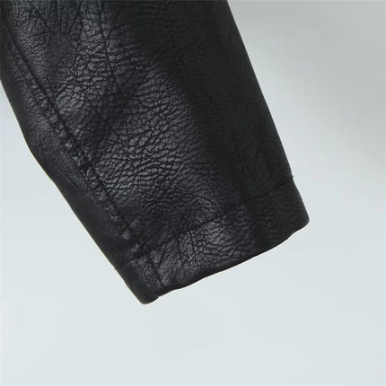 Autumn 2024 new women's fashion casual Joker temperament commuting slim zipper hooded leather jacket.