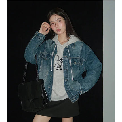 Women Retro Washed Denim Jacket Spring 2025 Oversized Drop Shoulder Loose Fit Casual Fashionable Lapel Collar Chic Jean Coat