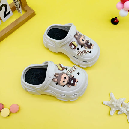 New Cartoon Letters Fashionable and Versatile Clogs Soft-Soled Non-Slip Toe-Cap Sandals for Boys and Girls Family Slippers 606