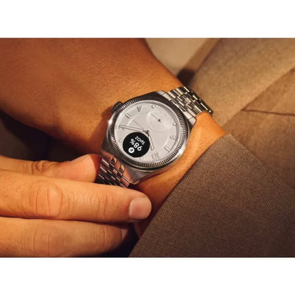 Withings Scanwatch Nova Brilliant - watch with ECG, heart rate, SPO2 and temperature measurement, as well as physical activity and sleep measurement (39 mm, titanium grey)